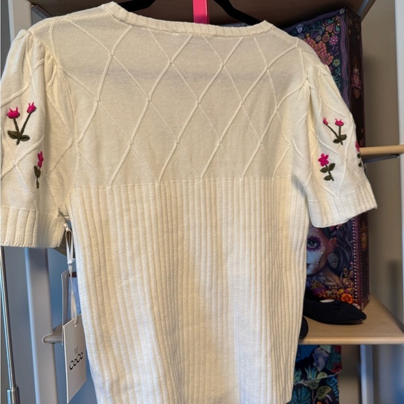 CeCe Embroidered Short Sleeve Sweater – Cream, Size Small (NWT - Picture 3 of 8